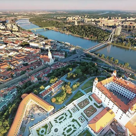 1 City Center *